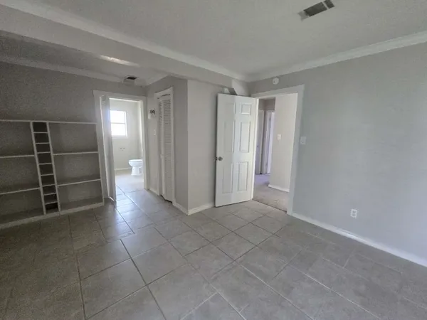 $219,999 | 2310 Heather Street, Highlands, TX 77562