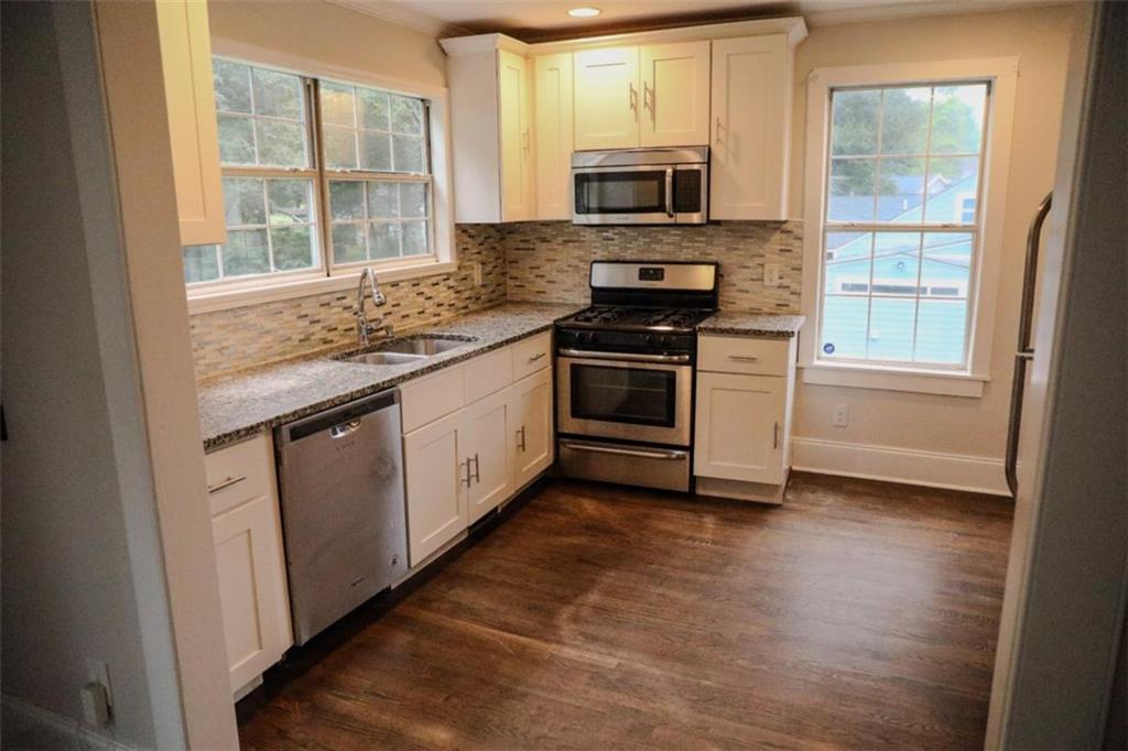 1375 Richland Road Southwest Atlanta, GA 30310 - Photo 10 of 47 Gallery Image 10