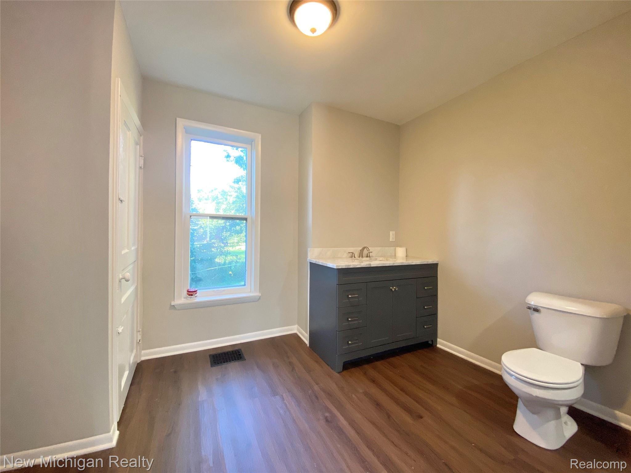 14158 North Genesee Road Clio, MI 48420 - Photo 15 of 40 A3378879-0FF2-43A5-9D21-F747C39284D9.jpeg