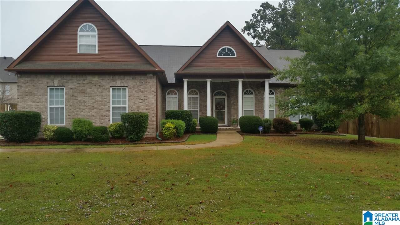 4739 Thornhill Road Gardendale, AL 35071 - Photo 2 of 37