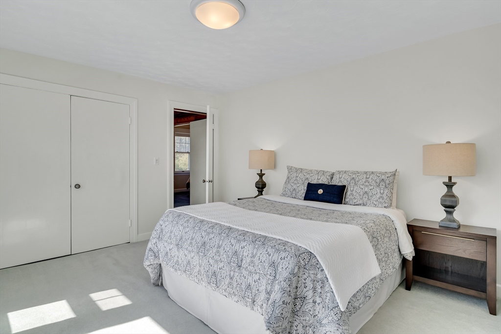 3-5 Annapolis Road Newton, MA 02465 - Photo 13 of 40