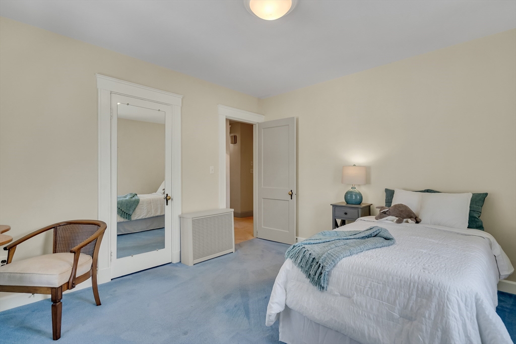 3-5 Annapolis Road Newton, MA 02465 - Photo 17 of 40