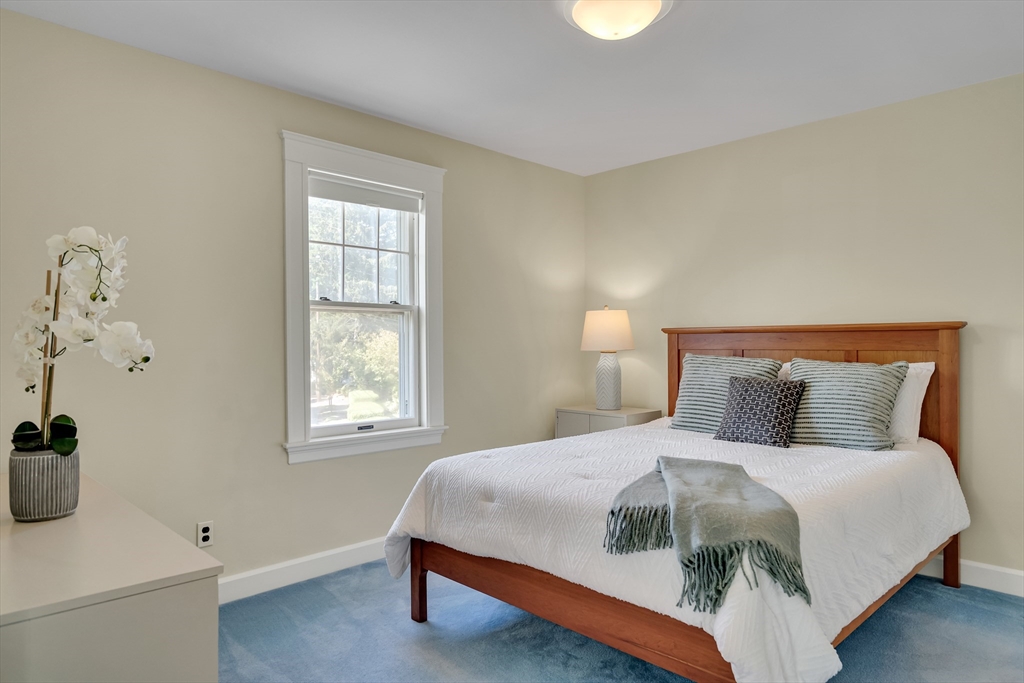 3-5 Annapolis Road Newton, MA 02465 - Photo 18 of 40