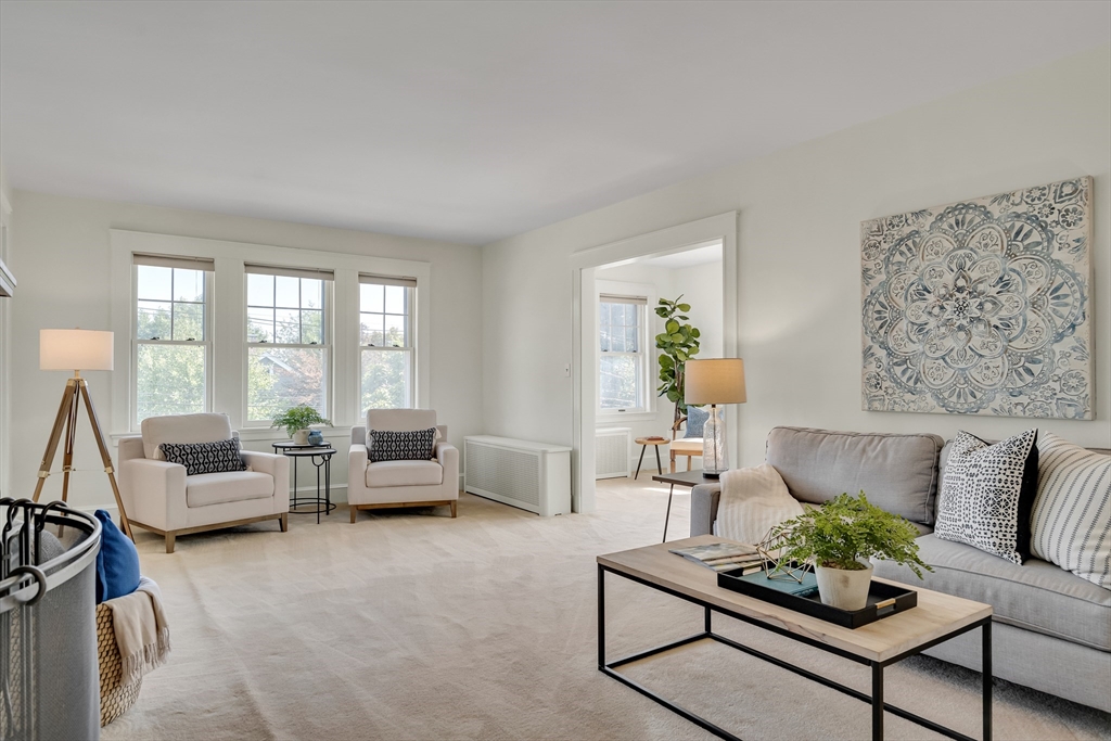 3-5 Annapolis Road Newton, MA 02465 - Photo 4 of 40