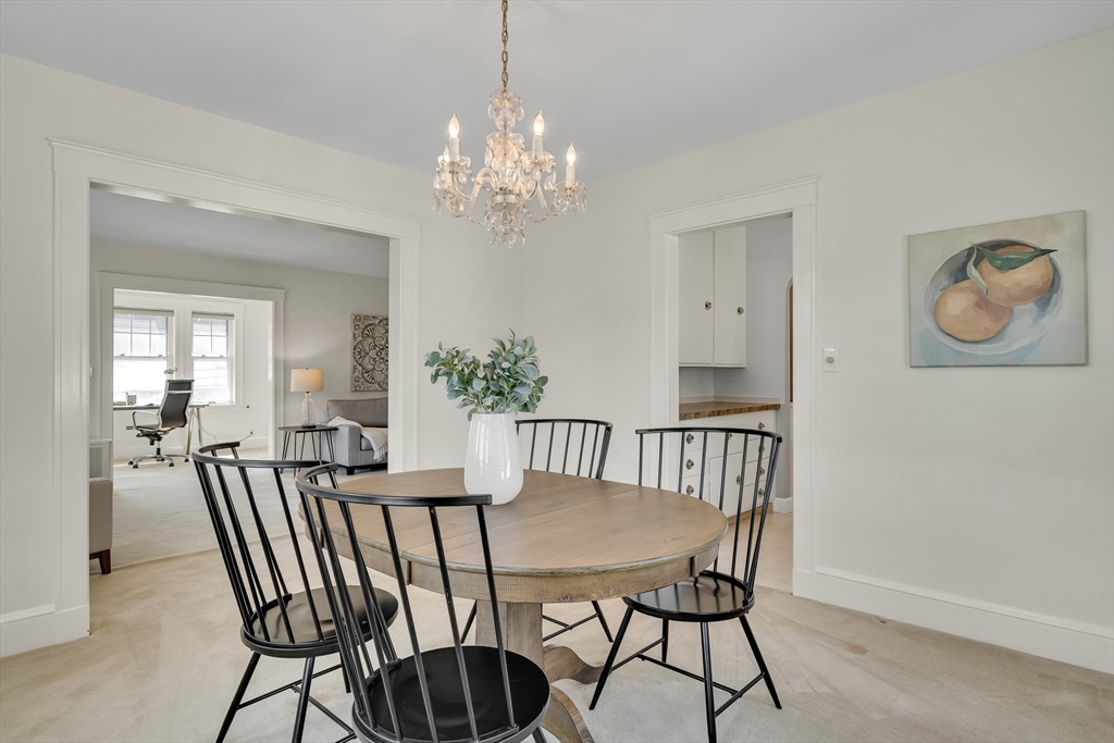 3-5 Annapolis Road Newton, MA 02465 - Photo 8 of 40