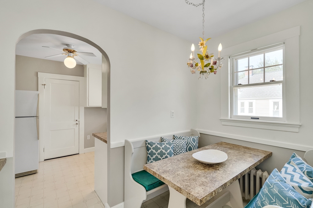 3-5 Annapolis Road Newton, MA 02465 - Photo 9 of 40