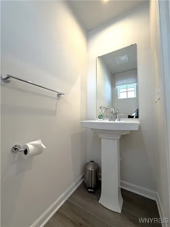 $284,900 | 6233B Thornden Park Drive, Lockport Town, NY 14094