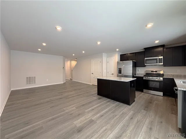 $299,900 | 6233B Thornden Park Drive, Lockport Town, NY 14094