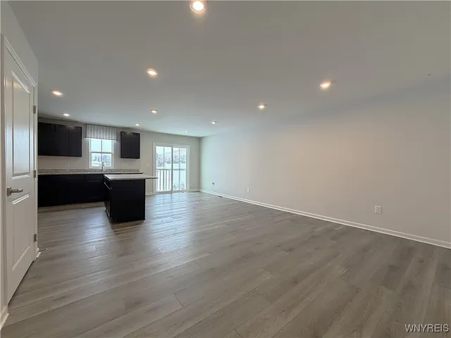 $299,900 | 6233B Thornden Park Drive, Lockport Town, NY 14094