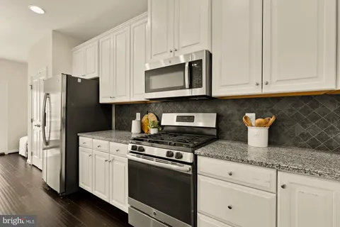 $599,990 | 5307 Smith's Cove Lane, Greenbelt, MD 20770