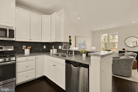 $599,990 | 5307 Smith's Cove Lane, Greenbelt, MD 20770