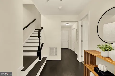 $599,990 | 5307 Smith's Cove Lane, Greenbelt, MD 20770