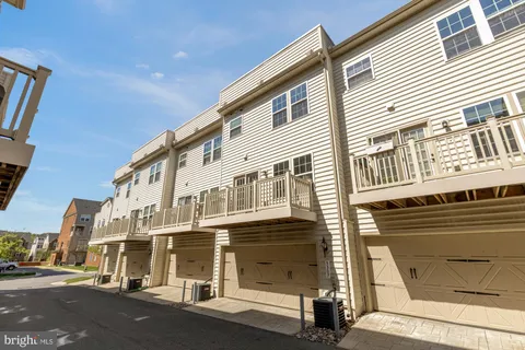 $599,990 | 5307 Smith's Cove Lane, Greenbelt, MD 20770