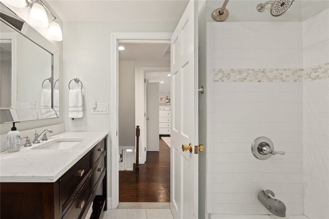 5 Ferncliff Road Barrington, RI 02806 - Photo 18 of 29