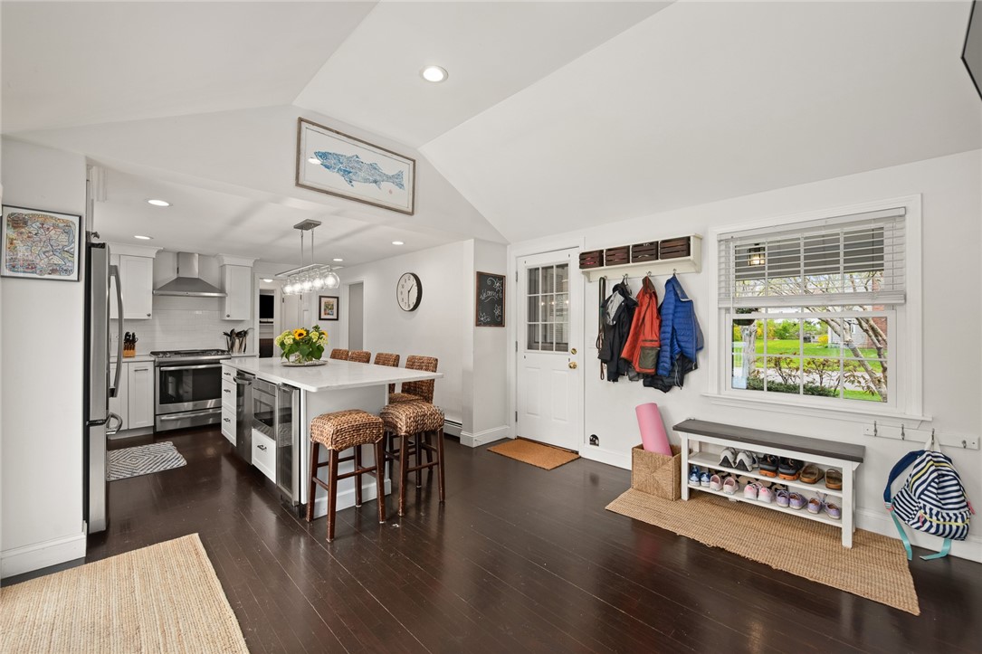 5 Ferncliff Road Barrington, RI 02806 - Photo 5 of 29