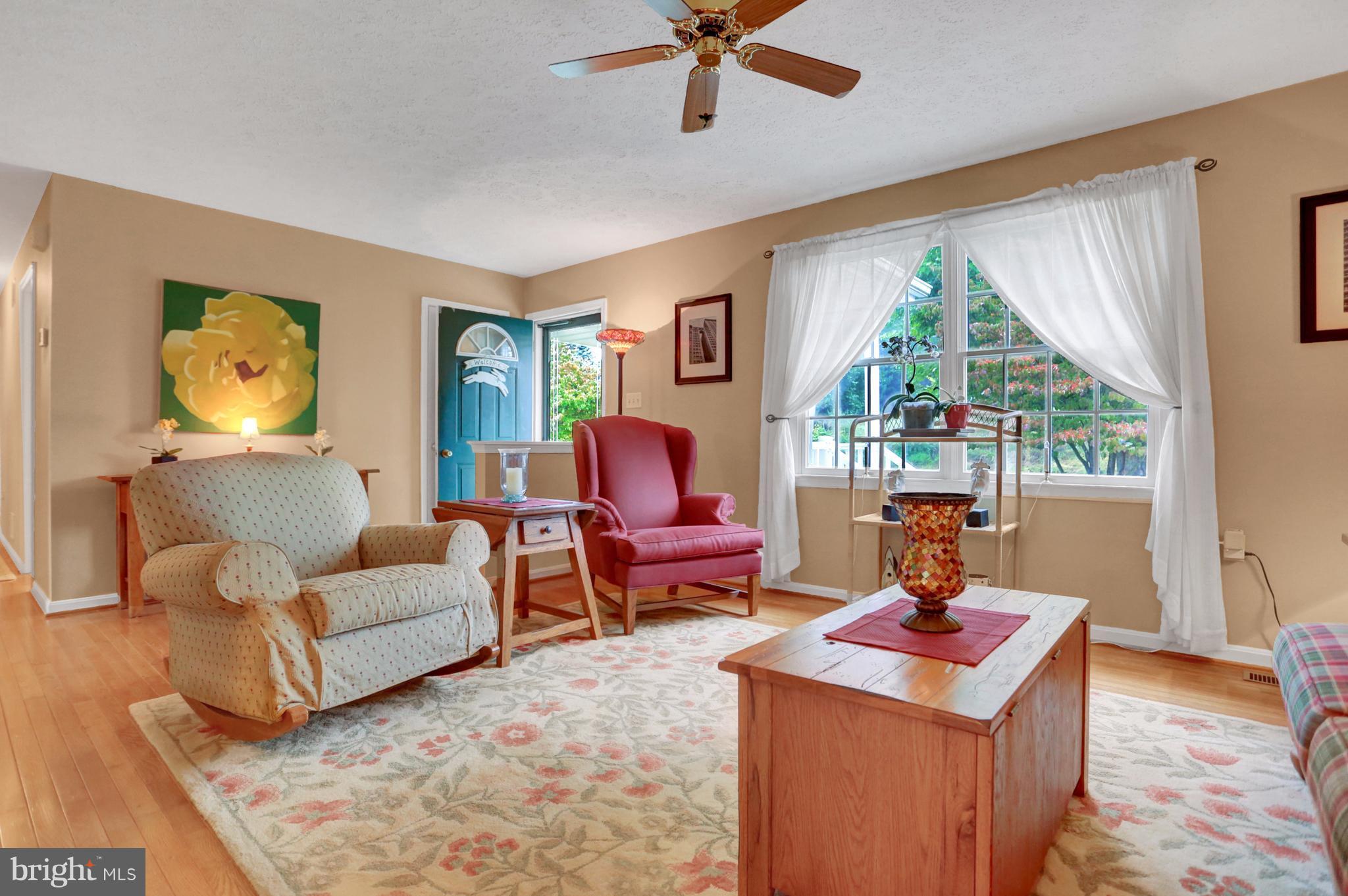 870 Bridgeton Road Fawn Grove, PA 17321 - Photo 11 of 30 NATURAL SUNLIGHT AND CONSOLING LAYOUT