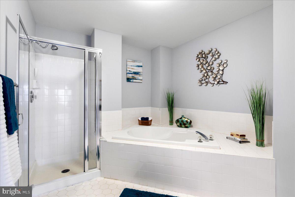 318 Brickhouse Road Princeton, NJ 08540 - Photo 15 of 21 Ensuite Bath