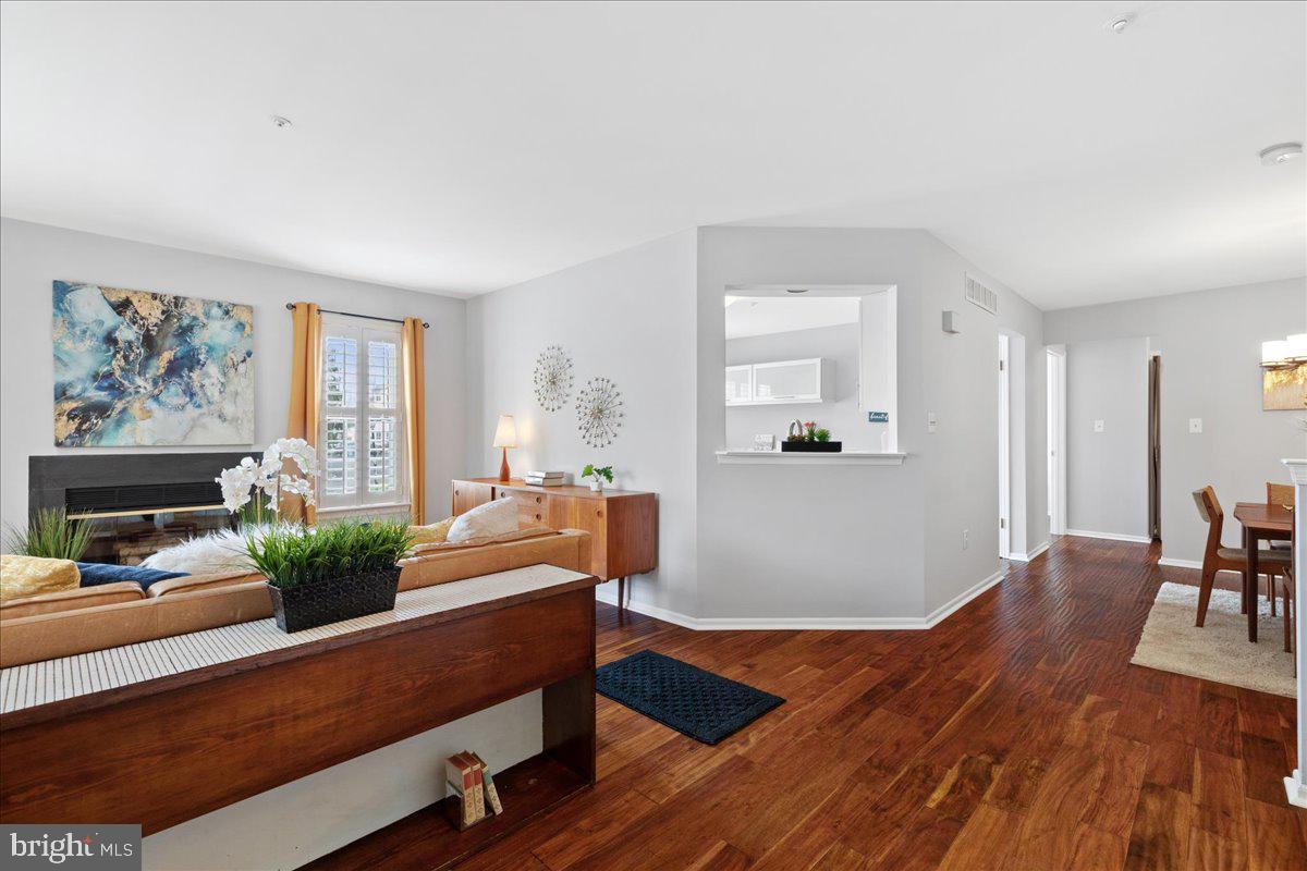 318 Brickhouse Road Princeton, NJ 08540 - Photo 6 of 21