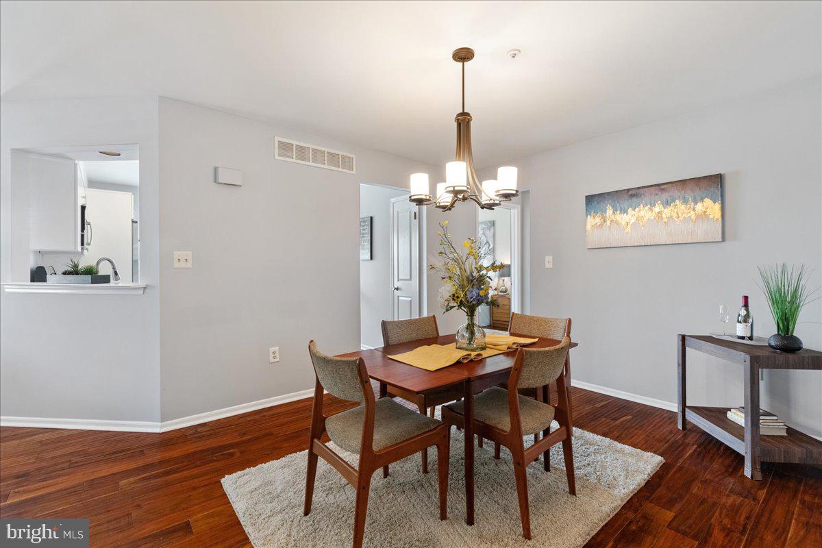 318 Brickhouse Road Princeton, NJ 08540 - Photo 8 of 21 Dining Room