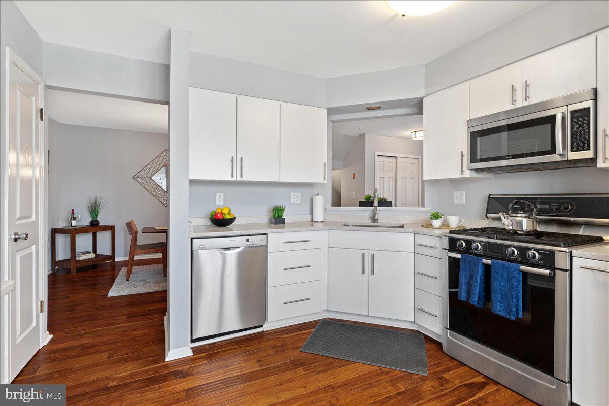 318 Brickhouse Road Princeton, NJ 08540 - Photo 10 of 21 Kitchen