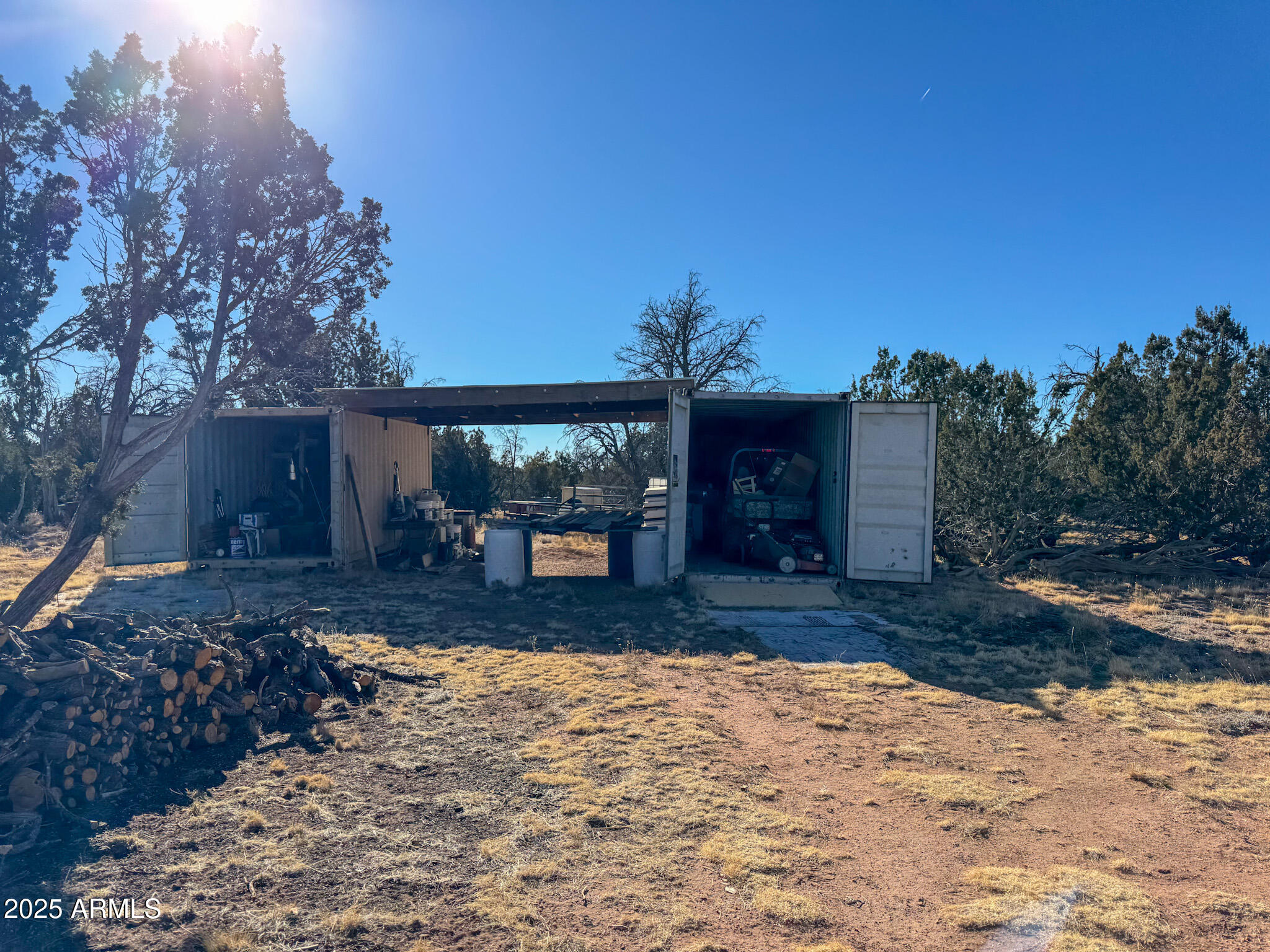 5823 North Cattle Guard Road Williams, AZ 86046 - Photo 13 of 37 a view of a backyard of the house