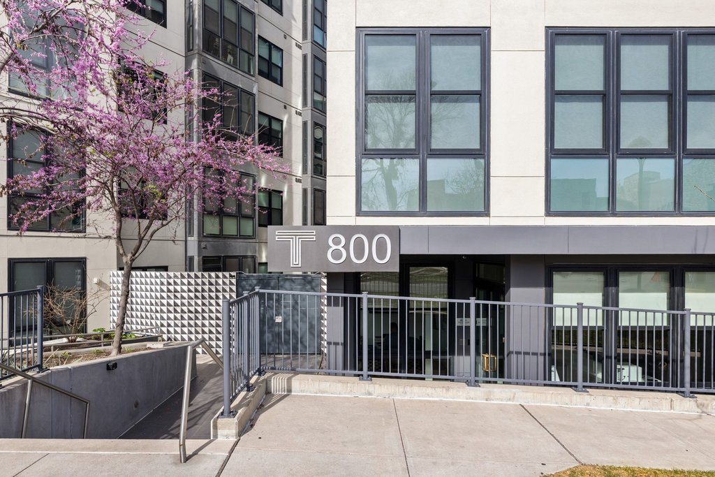 800 Embassy Drive, Unit 413 Austin, TX 78702 - Photo 20 of 27 View of apartment building / complex