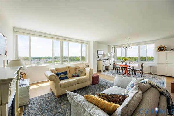 $325,000 | 5100 Monument Avenue, Unit 1103, Richmond, VA 23230