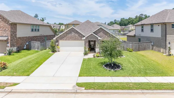 $350,000 | 7045 Lauren Oak Drive, Conroe, TX 77304