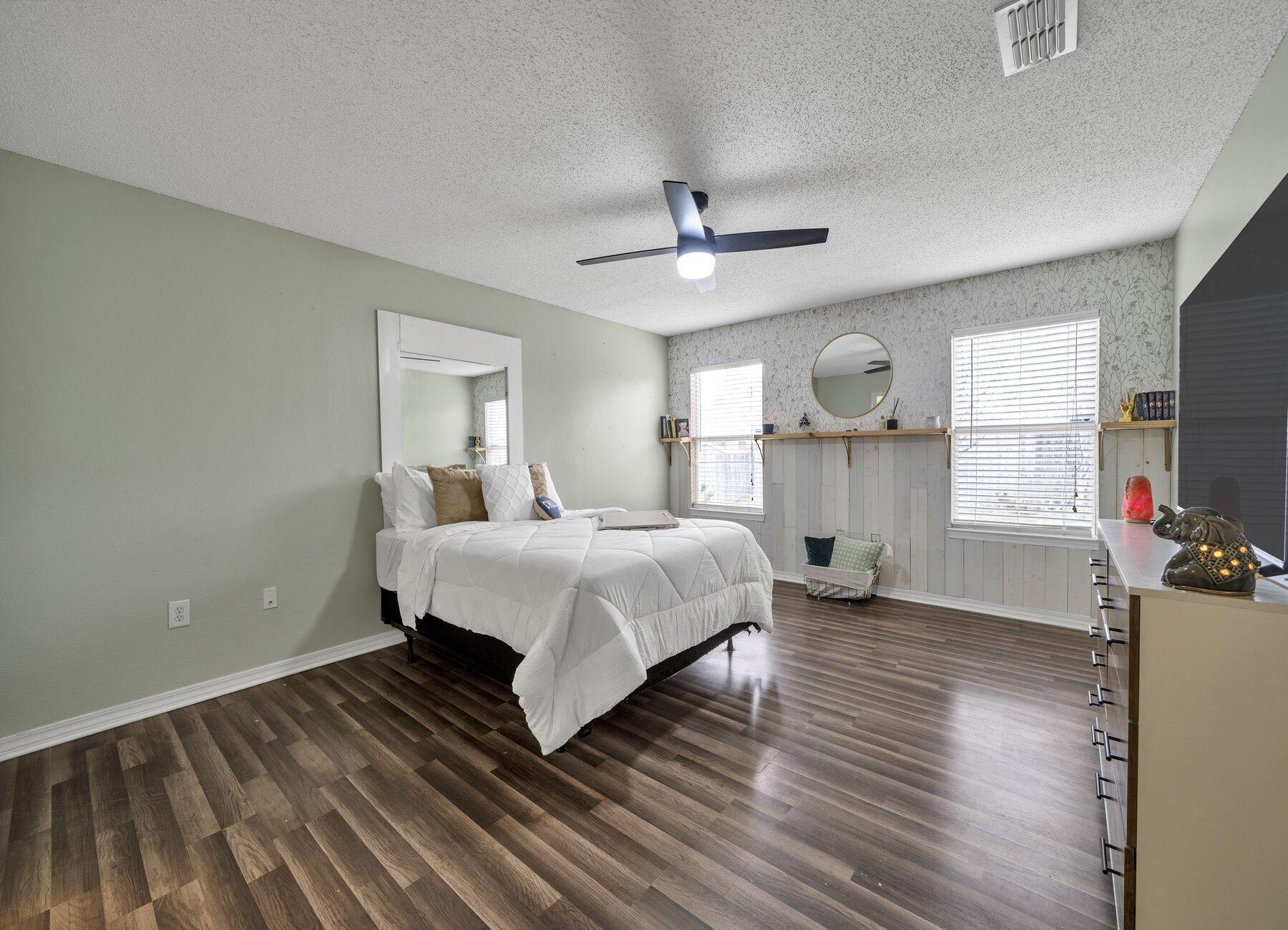 233 Limestone Circle Crestview, FL 32539 - Photo 12 of 40 DSC02738