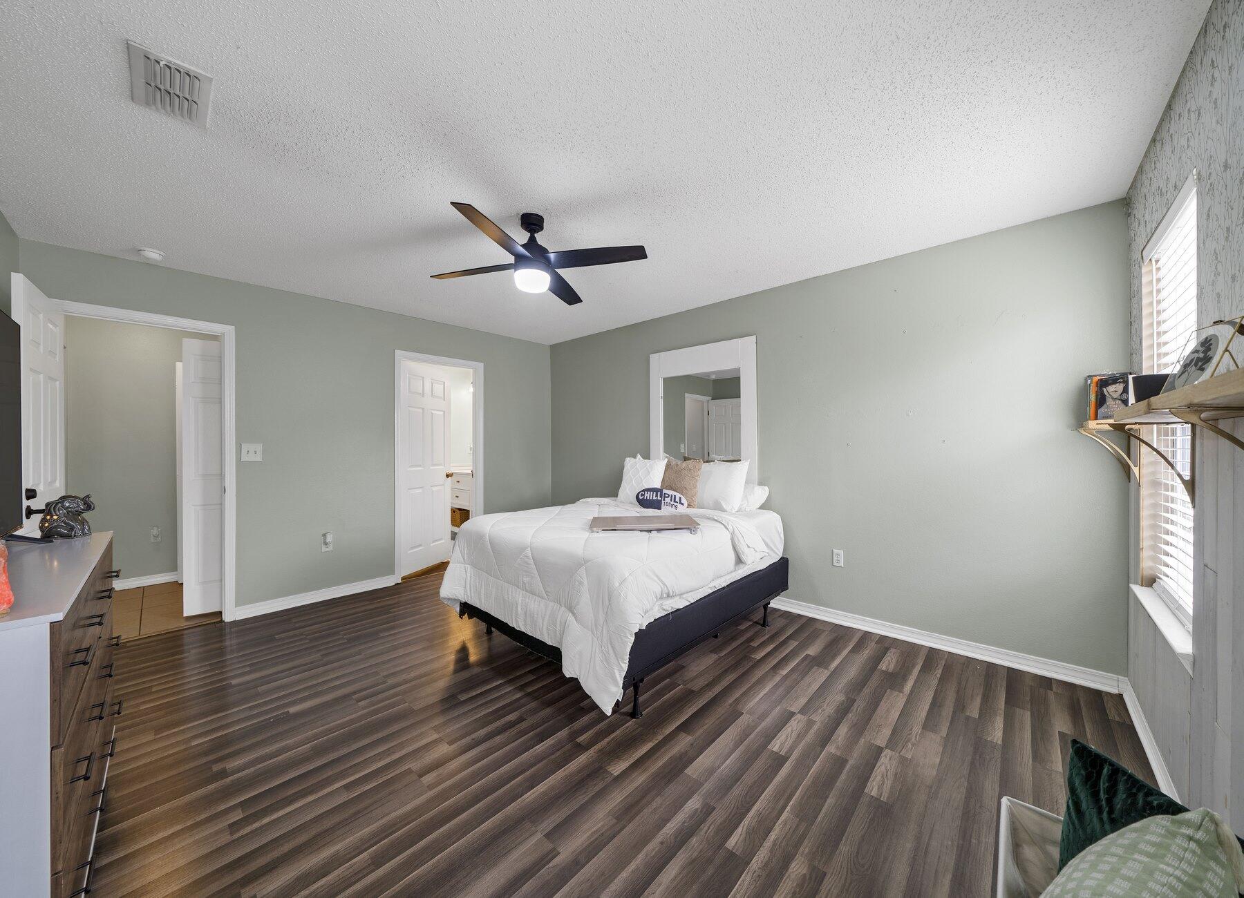 233 Limestone Circle Crestview, FL 32539 - Photo 16 of 40 DSC02753