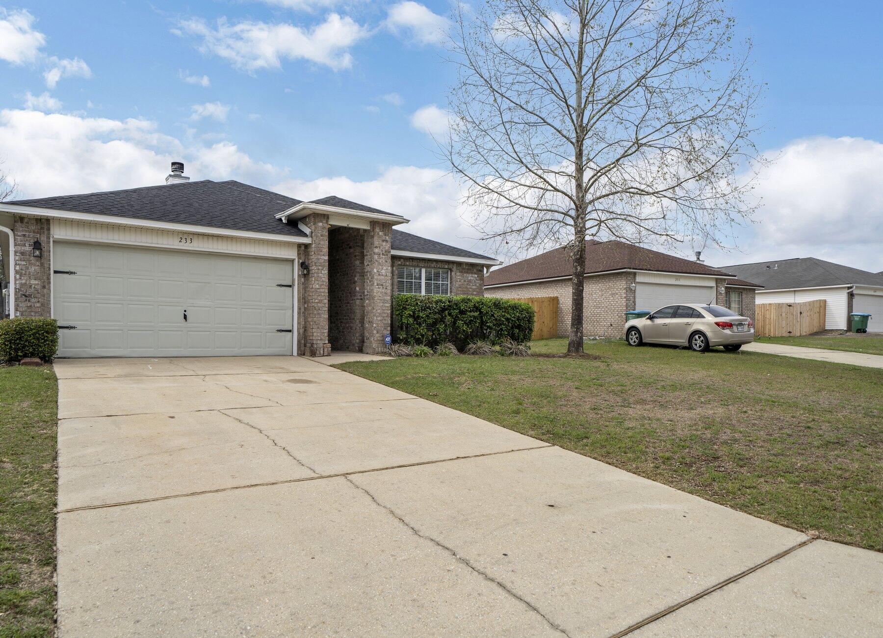 233 Limestone Circle Crestview, FL 32539 - Photo 2 of 40 front of house