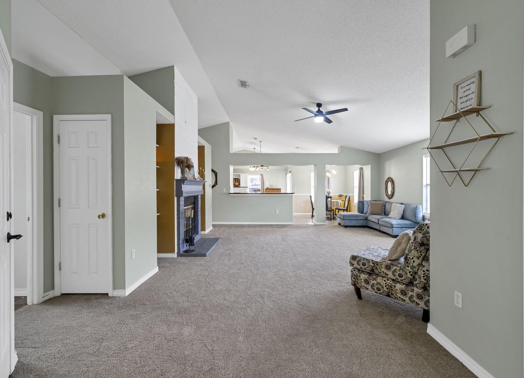 233 Limestone Circle Crestview, FL 32539 - Photo 22 of 40 DSC02790