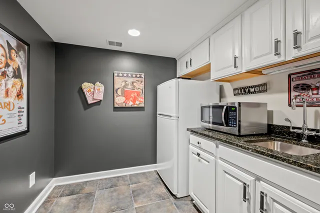 $3,499,999 | 4023 Cedar Hills N Drive, Greenwood, IN 46143