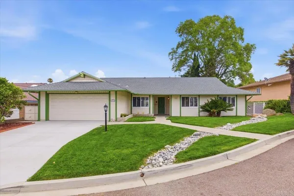 $1,280,000 | 1071 La Reina Drive, San Marcos, CA 92078