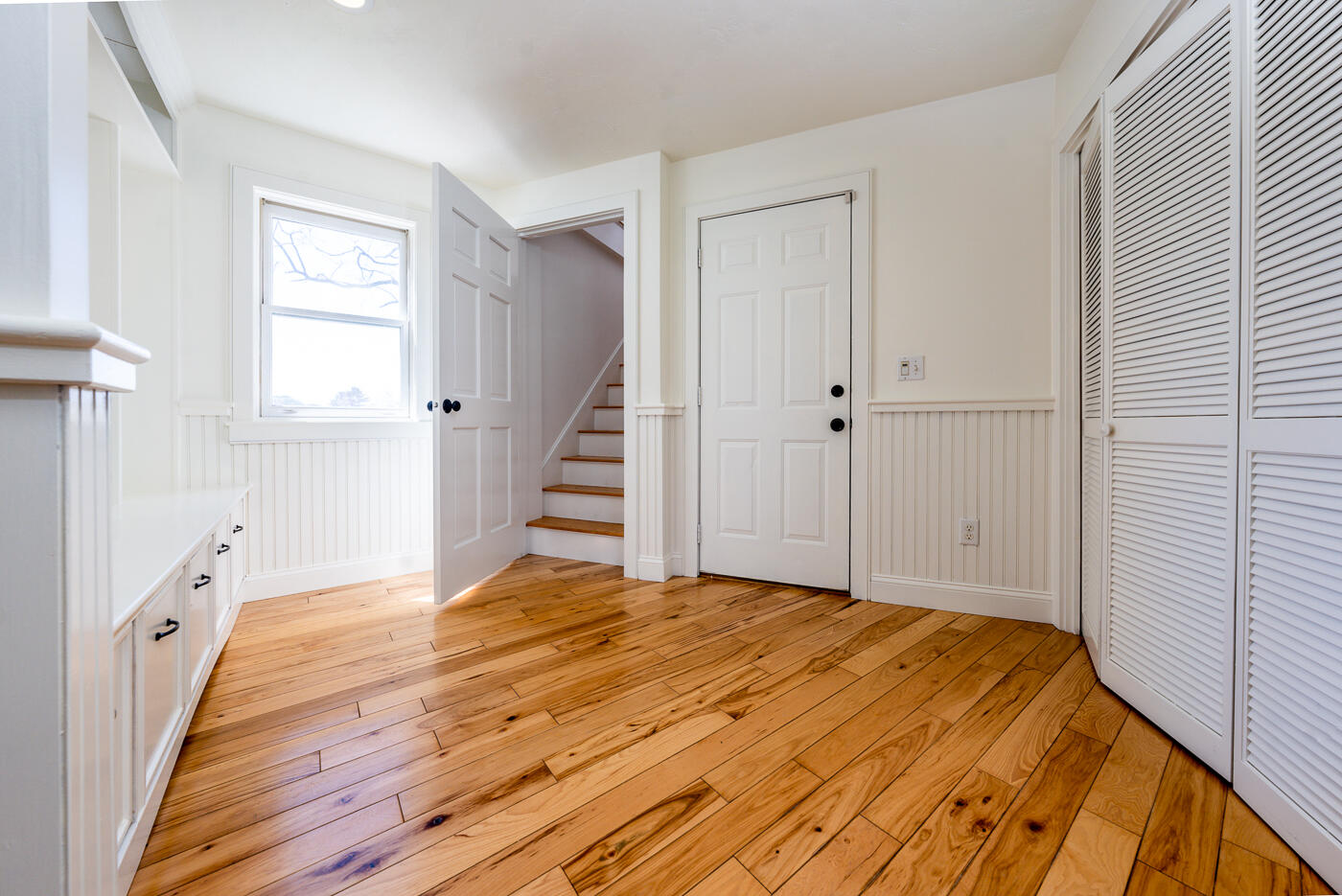 9 Rolling Ridge Lane Sandwich, MA 02563 - Photo 24 of 45 mudroom1