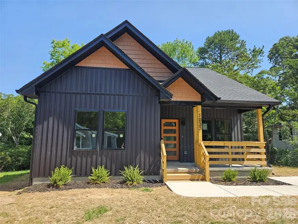 $259,900 | 1033 Martin Luther King Jr Drive, Albemarle, NC 28001
