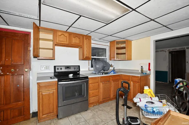 $33,500 | 301 East Summitville Street, Summitville, IN 46070