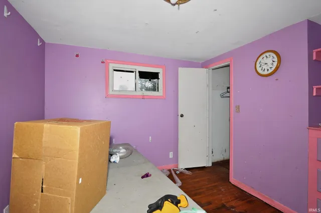 $33,500 | 301 East Summitville Street, Summitville, IN 46070