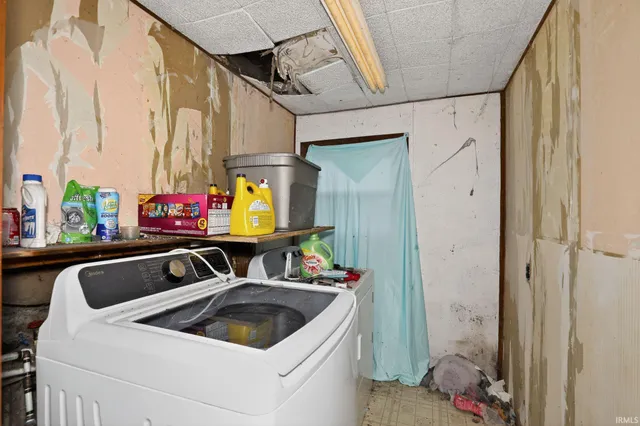 $33,500 | 301 East Summitville Street, Summitville, IN 46070