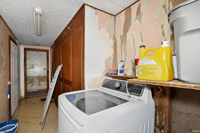 $33,500 | 301 East Summitville Street, Summitville, IN 46070