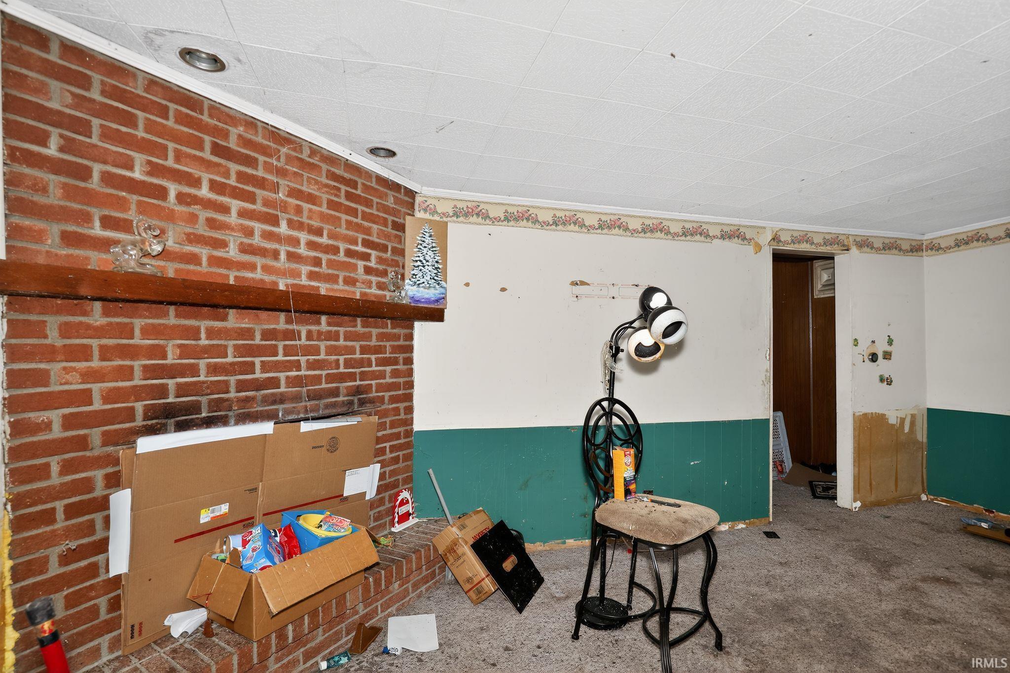 301 East Summitville Street Summitville, IN 46070 - Photo 9 of 30