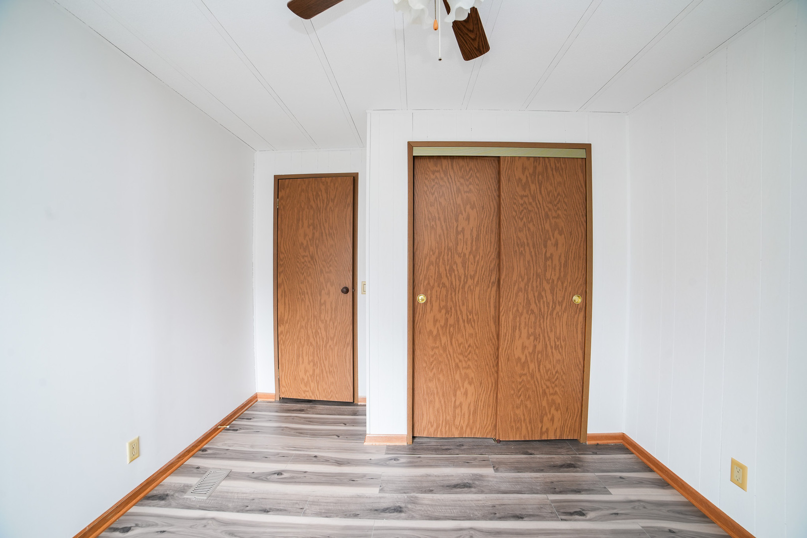 66 Maple Lane Manteno, IL 60950 - Photo 24 of 28 a view of an entryway