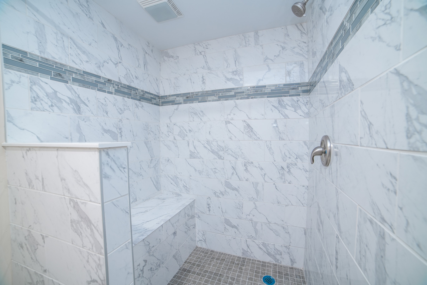 66 Maple Lane Manteno, IL 60950 - Photo 26 of 28 a bathroom with a shower