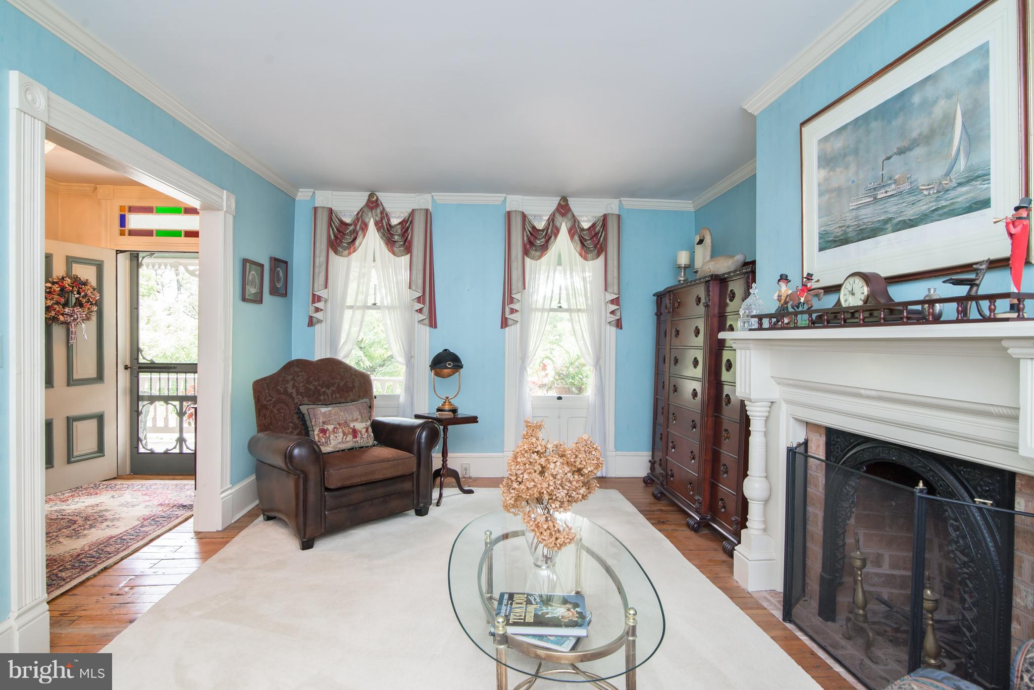 4810 Scrabble Road Shepherdstown, WV 25443 - Photo 14 of 30 Living Room