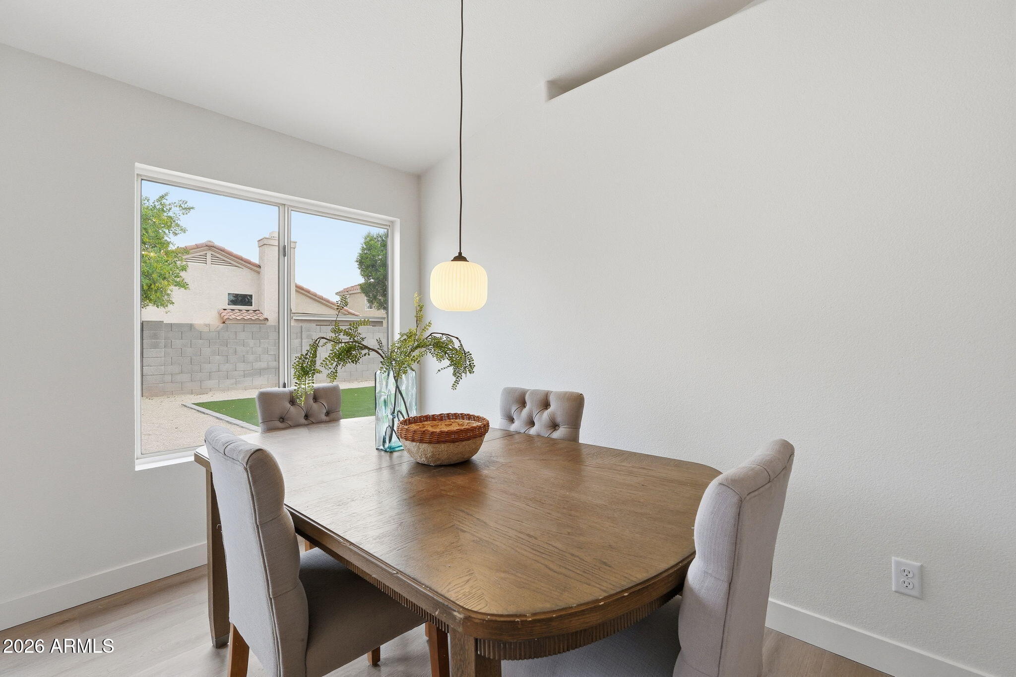 9235 West John Cabot Road Peoria, AZ 85382 - Photo 14 of 33 Dining Room