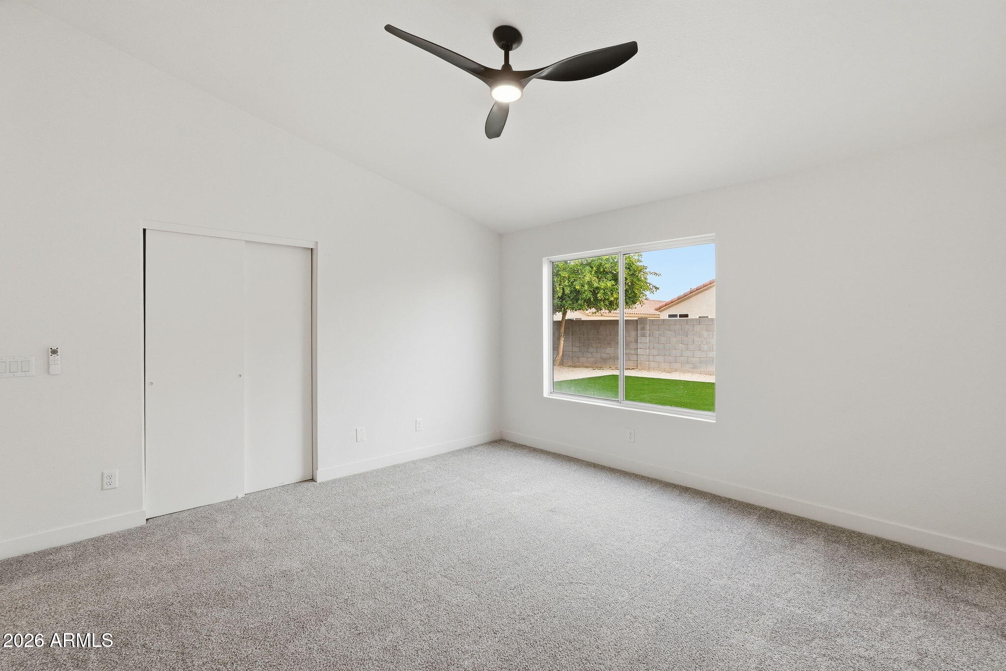 9235 West John Cabot Road Peoria, AZ 85382 - Photo 22 of 33 Primary Suite