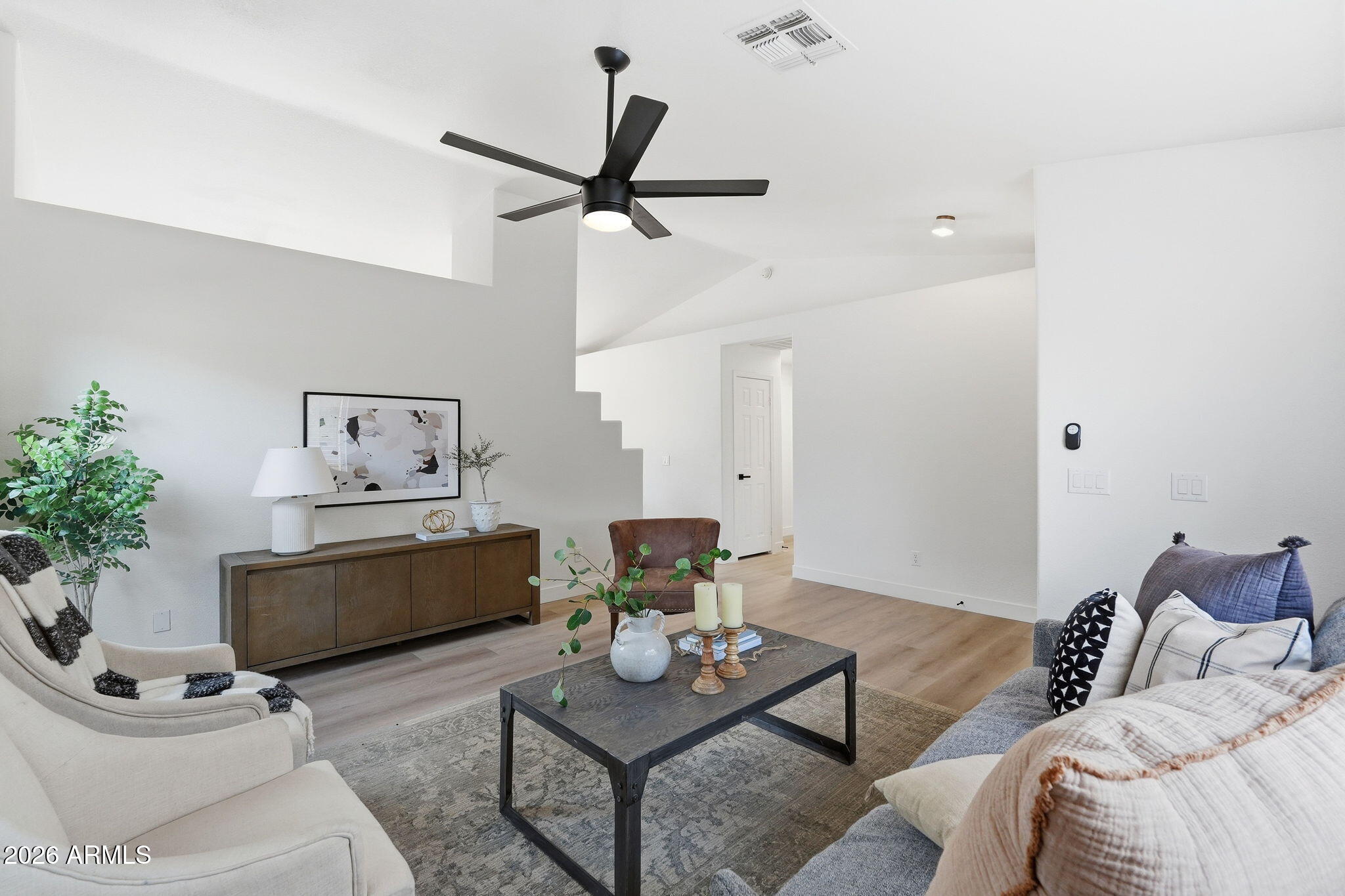 9235 West John Cabot Road Peoria, AZ 85382 - Photo 7 of 33 Living Room