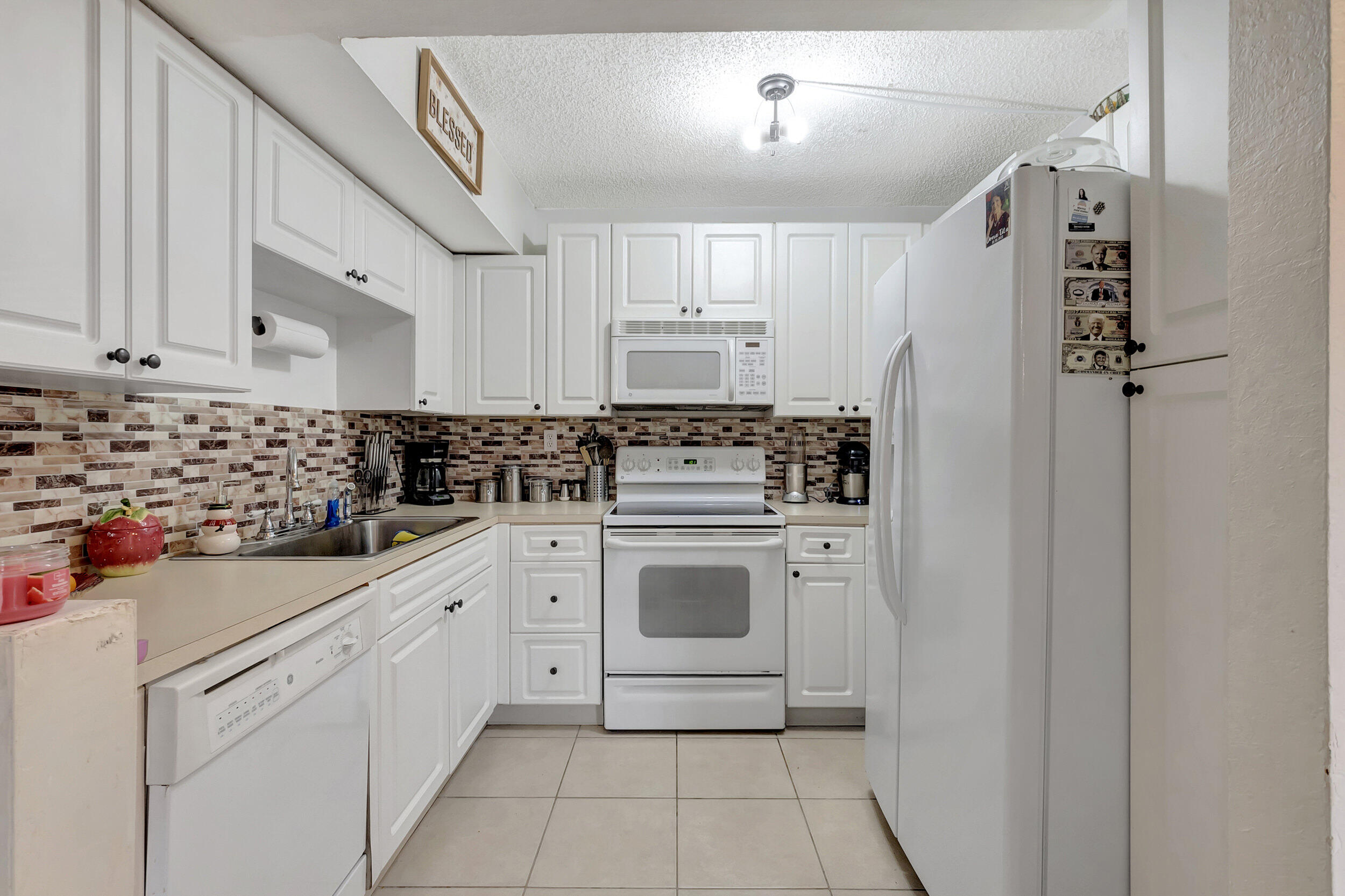 8297 Thames Boulevard, Unit A Boca Raton, FL 33433 - Photo 11 of 21 14_dsc_5629