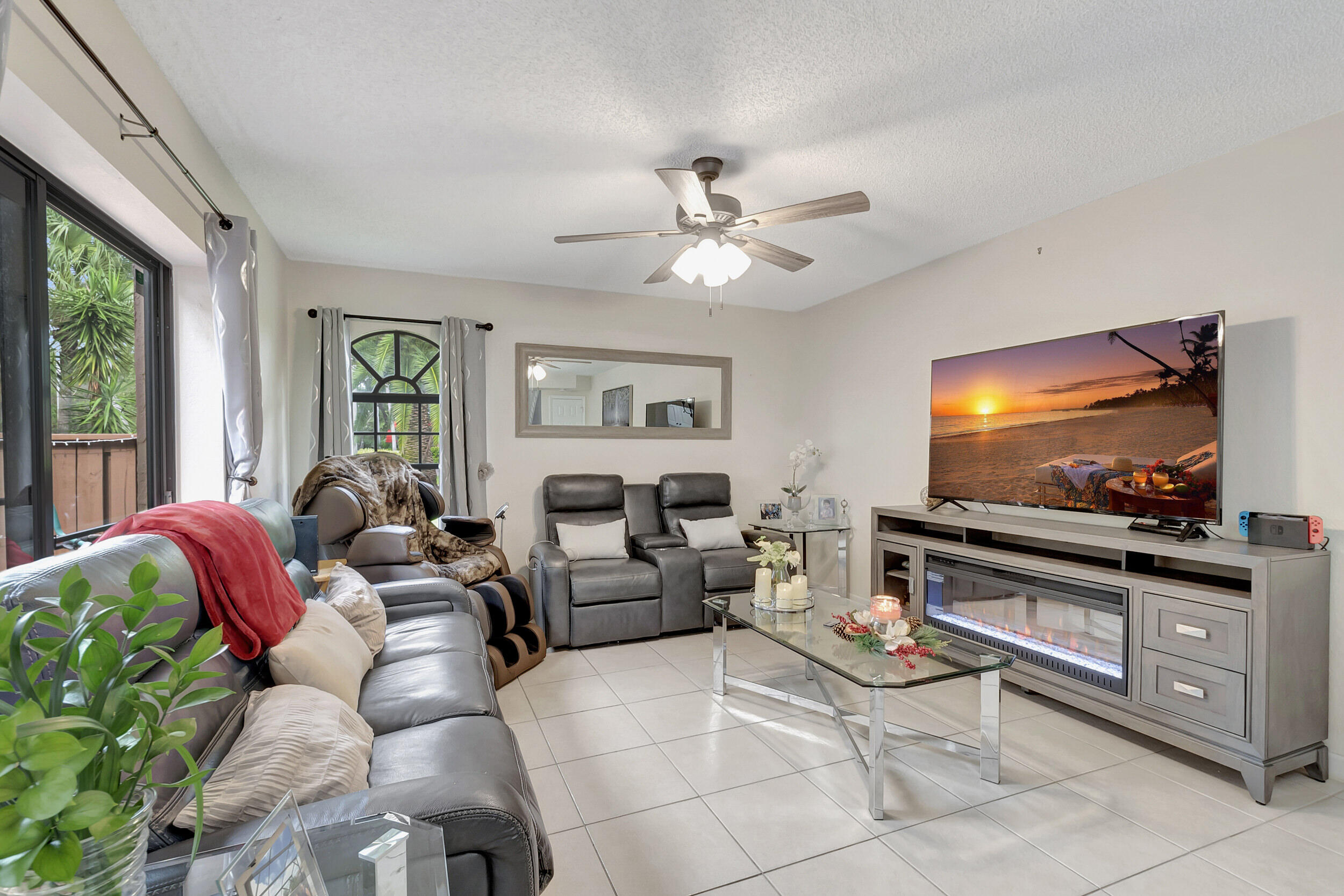 8297 Thames Boulevard, Unit A Boca Raton, FL 33433 - Photo 6 of 21 08_dsc_5599