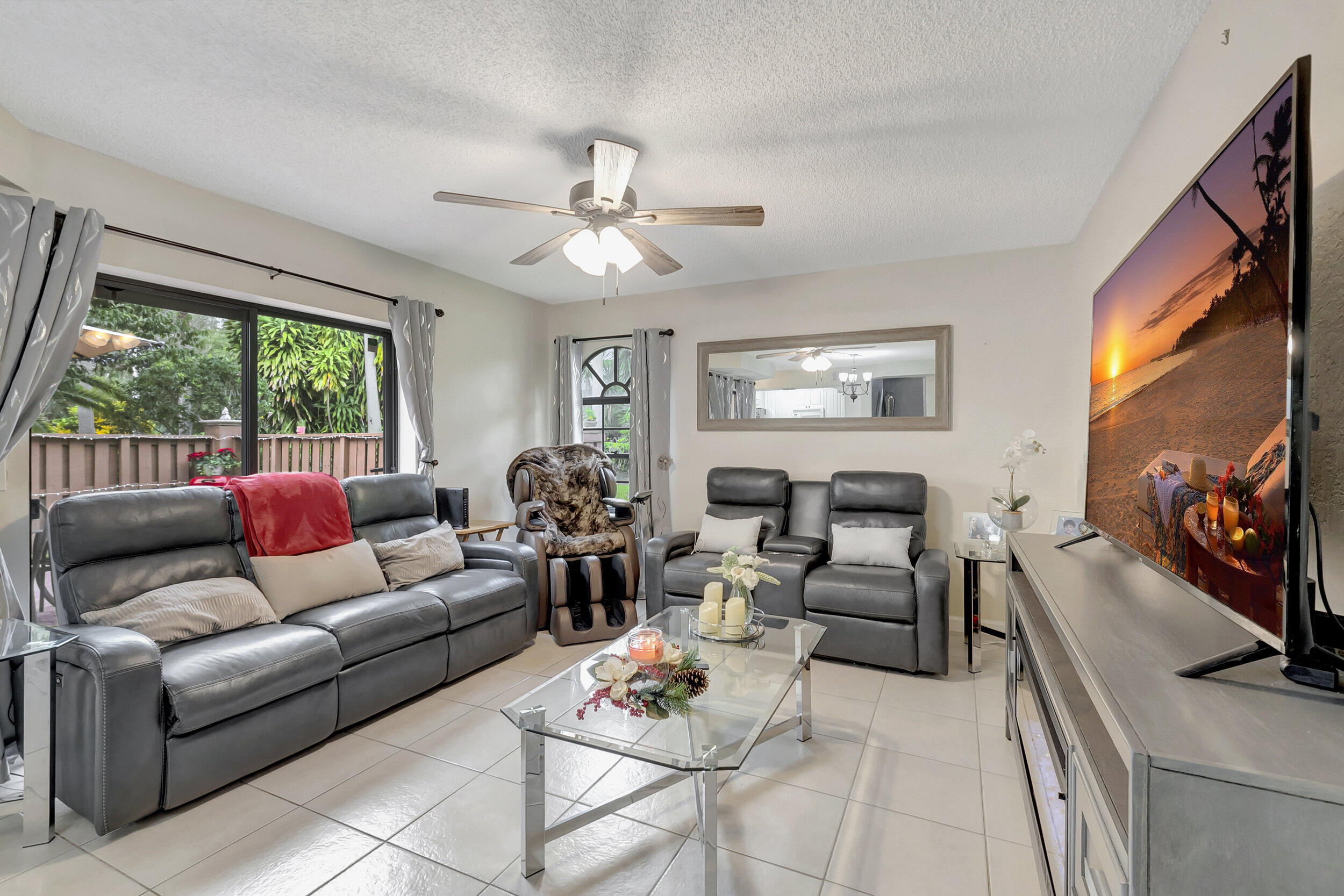 8297 Thames Boulevard, Unit A Boca Raton, FL 33433 - Photo 7 of 21 09_dsc_5604